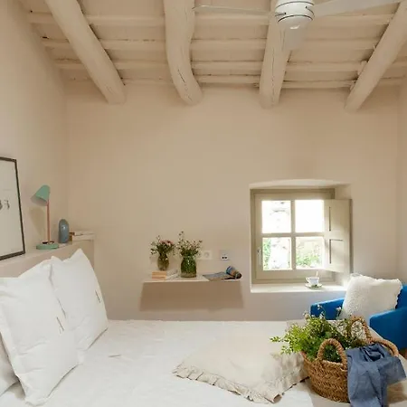Arkhé Boutique 3*