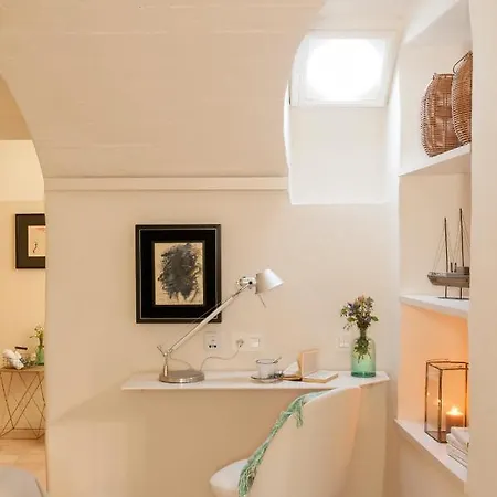 Arkhe Boutique 4*